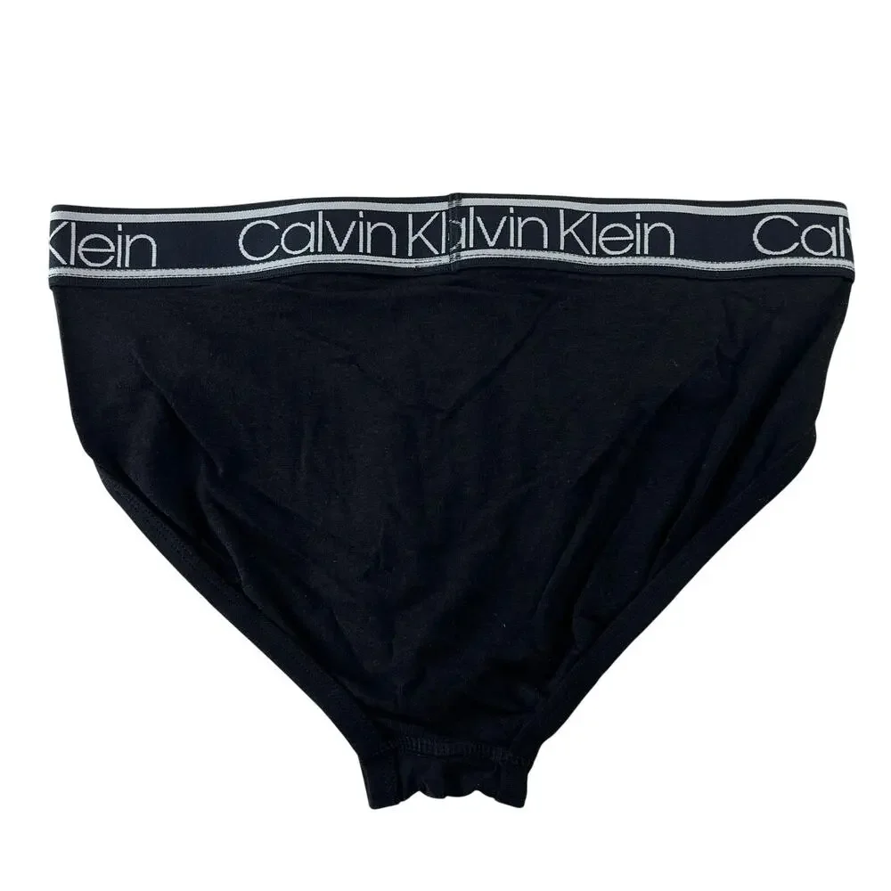 Calvin Klein Black Brief Underwear men's size Medium White spell out 2 pk